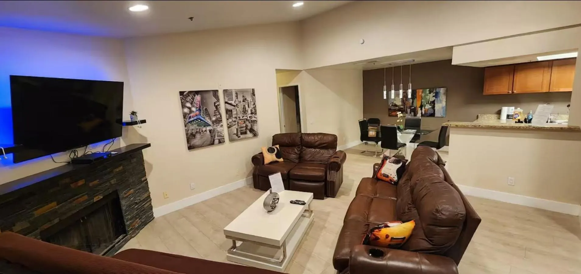Apartment Strip Views, 2 Pools, Free Parking & No Resort Fee Las Vegas United States